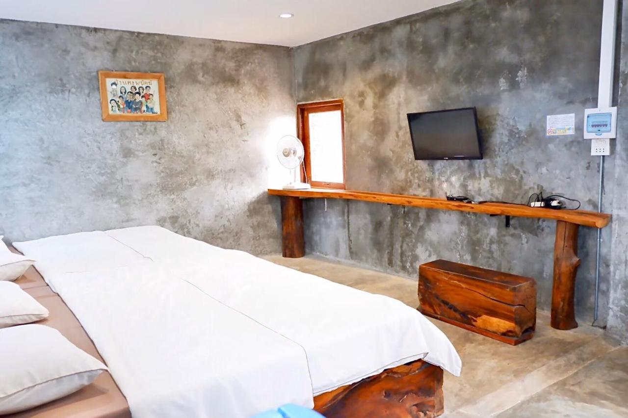 Chokchai Hotel Ban Huai Maenam Noi Esterno foto