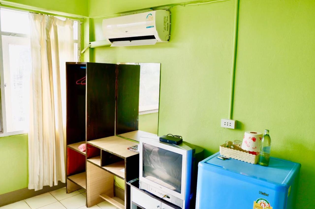 Chokchai Hotel Ban Huai Maenam Noi Esterno foto