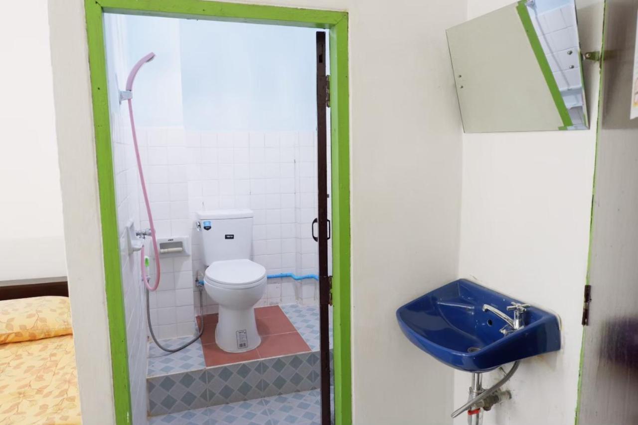 Chokchai Hotel Ban Huai Maenam Noi Esterno foto