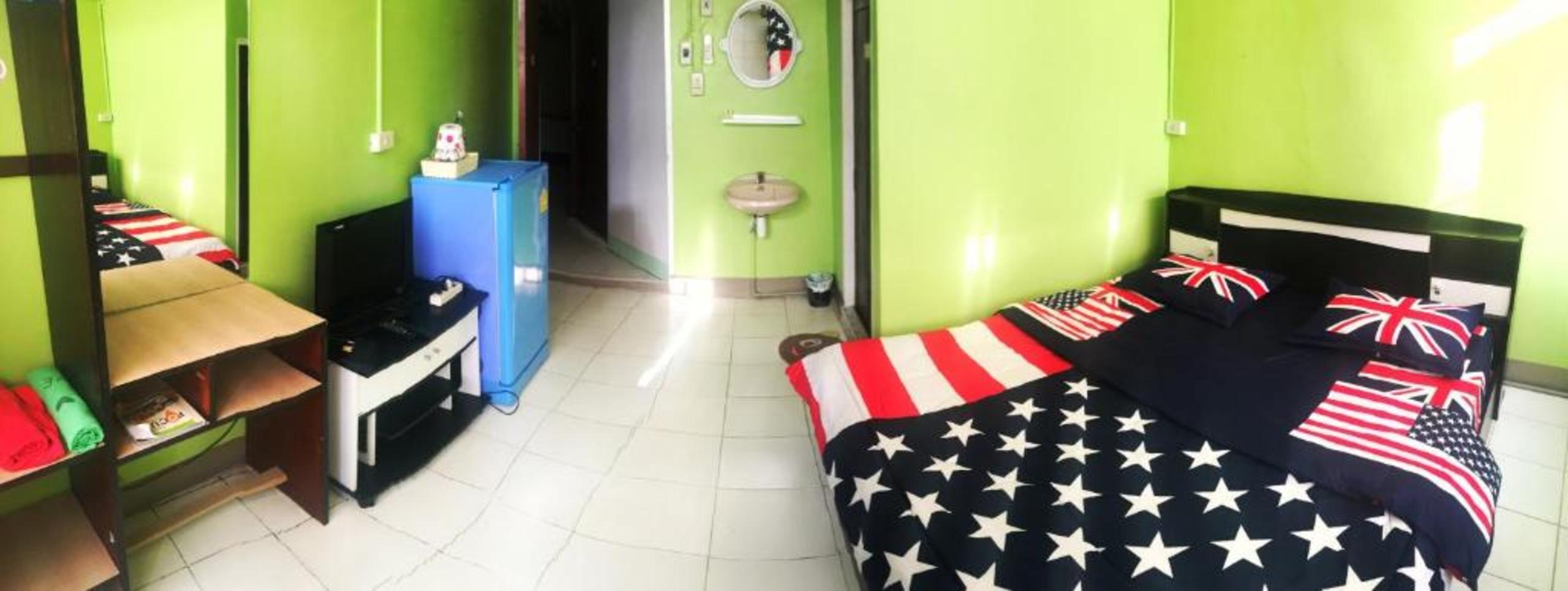 Chokchai Hotel Ban Huai Maenam Noi Esterno foto